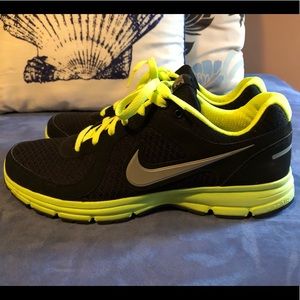 Nike Air Relentless, used, size 11, no box